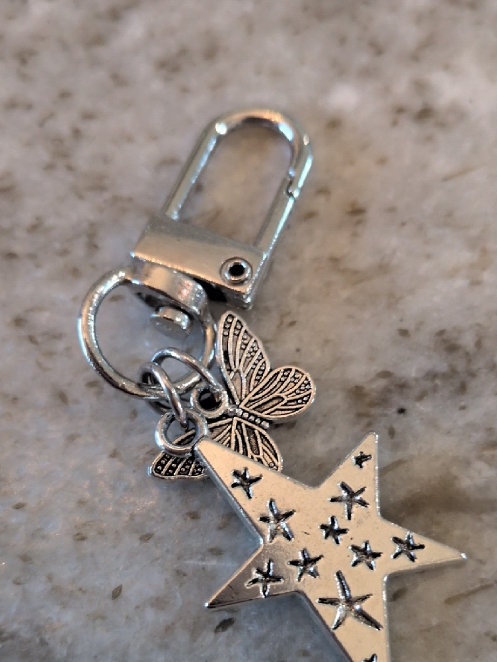 Silver Star & Butterfly Key Clip Keyring - Picture 3 of 4
